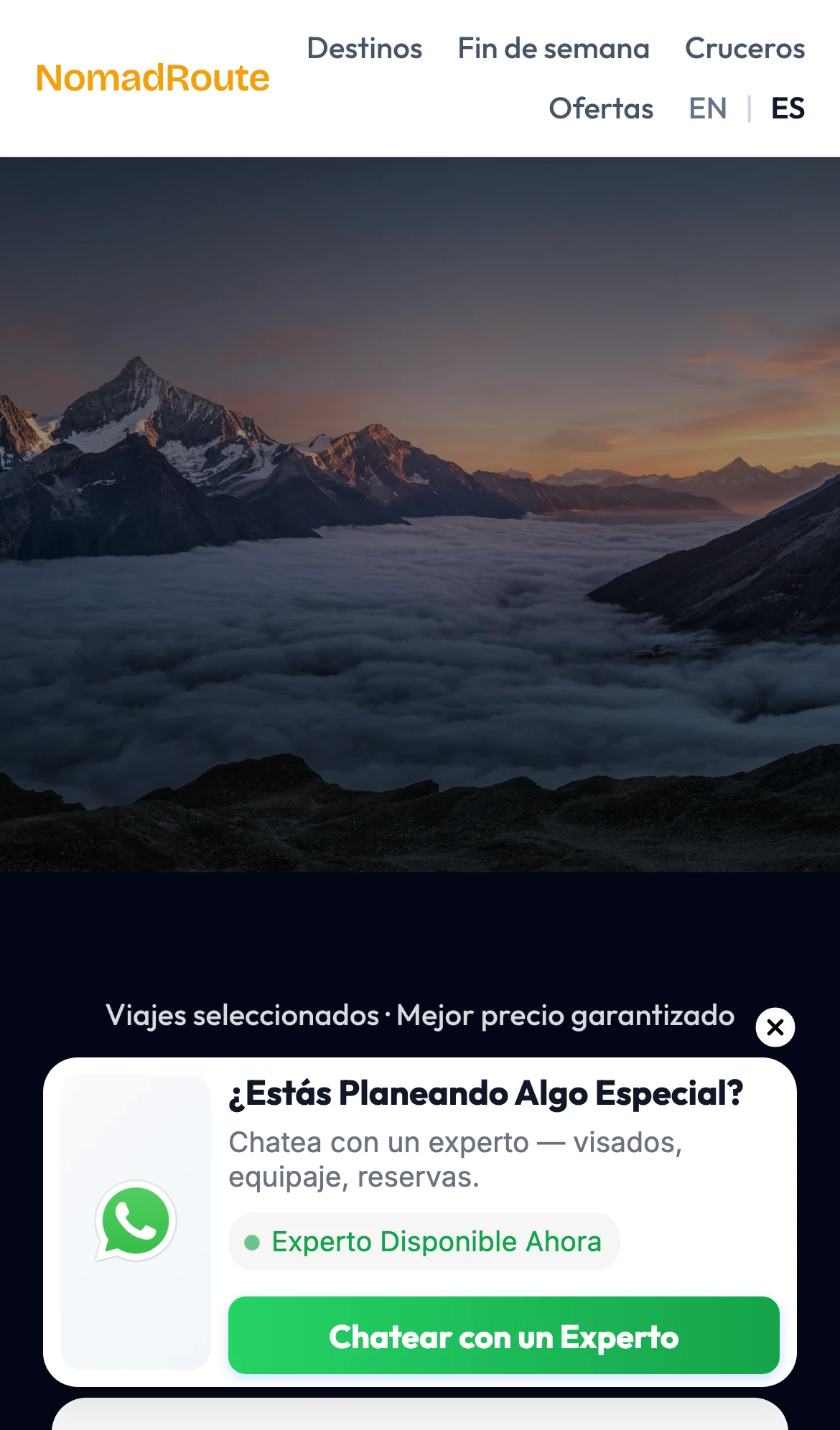 Sitio móvil de NomadRoute con popup de WhatsApp para expertos de viaje